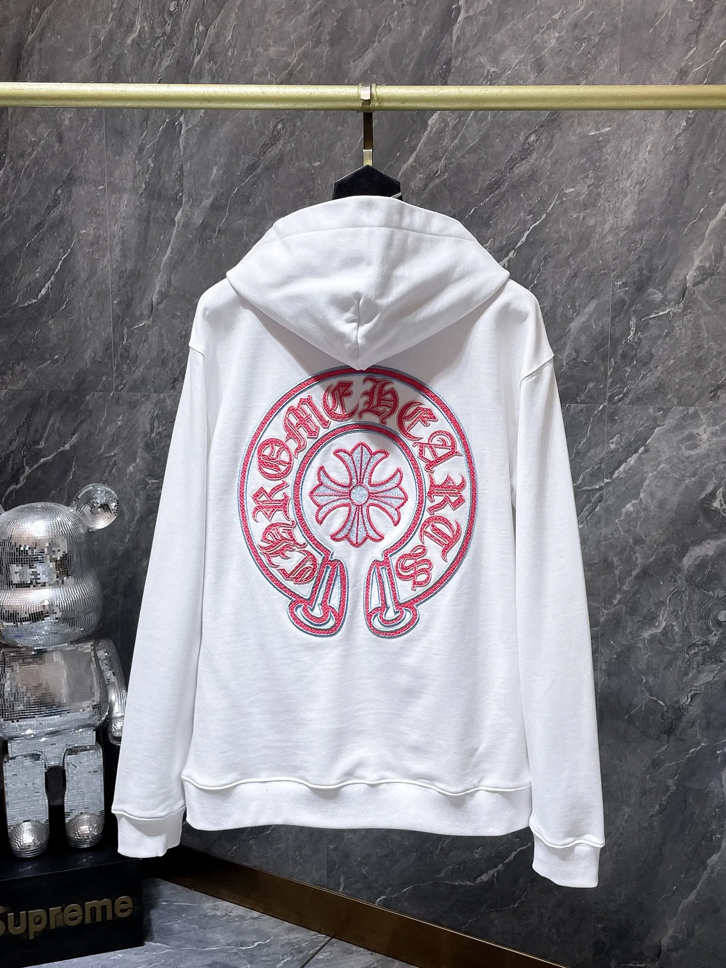 P270 Chrome Hearts Autumn and Winter 2025 Counter Synchronization Chrome Horseshoe Sanskrit Cross Embroidery Hooded Sweatshirt Vacuum Embroidery Method! Heavy embroidery! ! ! Tens of thousands of needles! ! Improved customized version of 1:1 high-gram weight high-quality fabric Recommended color: white black code number: S, M, L, XL